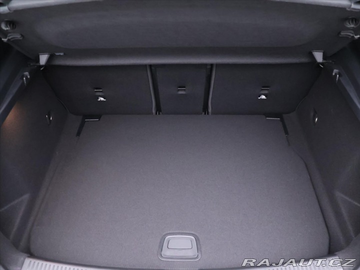 Mercedes-Benz A 2,0 200 AMG Premium 2024