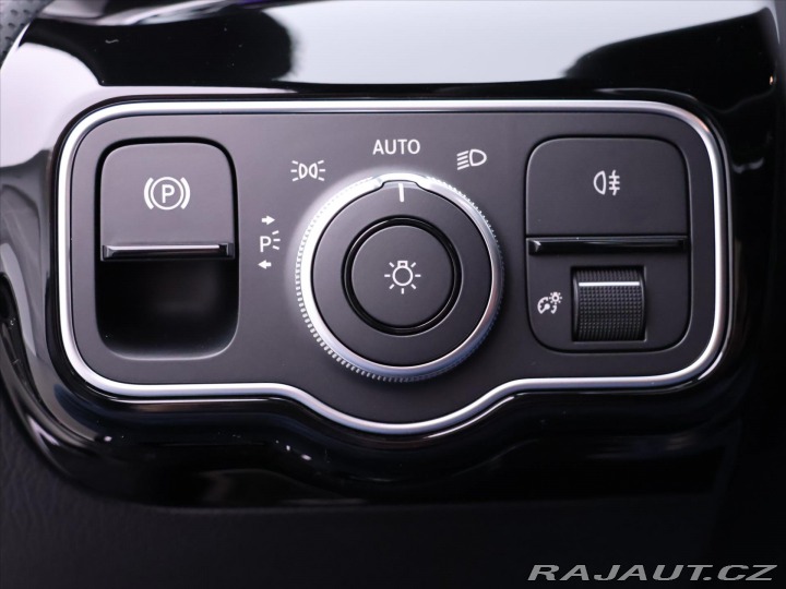 Mercedes-Benz A 2,0 200 AMG Premium 2024