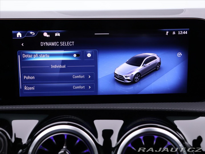 Mercedes-Benz A 2,0 200 AMG Premium 2024