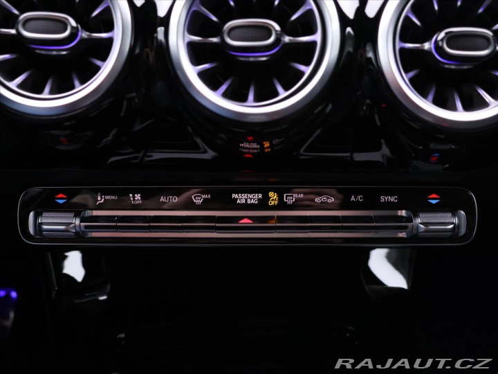 Mercedes-Benz A 2,0 200 AMG Premium 2024