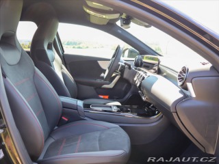 Mercedes-Benz A 2,0 200 AMG Premium 2024