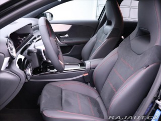Mercedes-Benz A 2,0 200 AMG Premium 2024