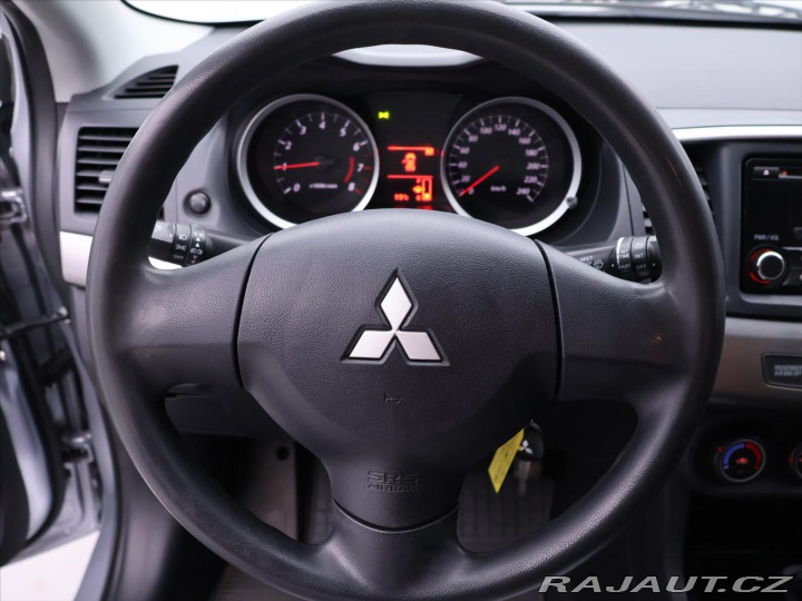 Mitsubishi Lancer 1,6 MIVEC 86kW Invite CZ 2015