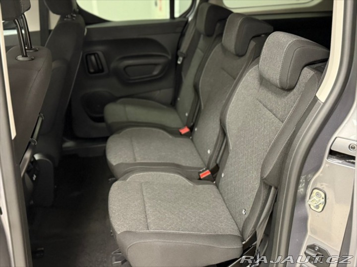 Opel Combo 1.5 Elegance Plus L2H1 AT 2024