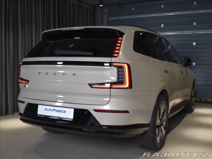 Volvo EX90 0,0 TWIN PREFORMANCE Ultr 2025