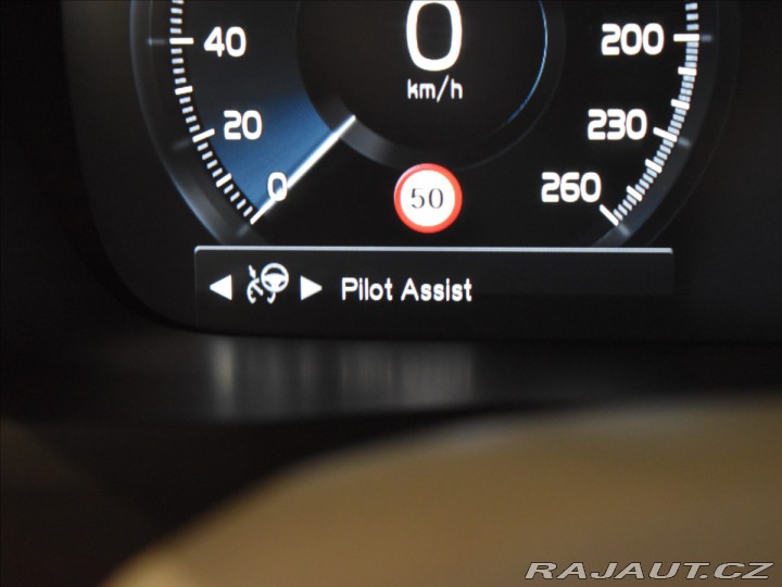 Volvo XC90 2,0 B6 AWD INS B&W,Vz 2022