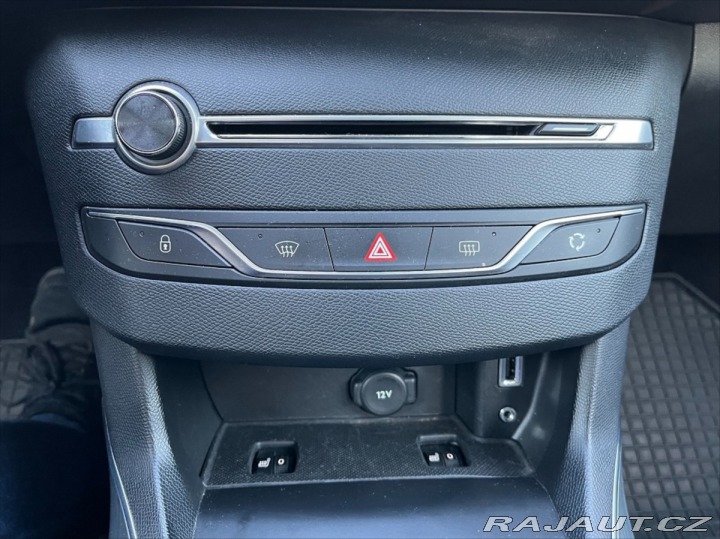 Peugeot 308 1,6 HDi LED,automat,CZ, 1800