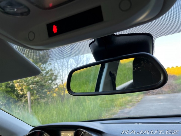 Peugeot 308 1,6 HDi LED,automat,CZ, 1800