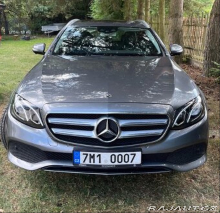 Mercedes-Benz E 2,2 E220 1800