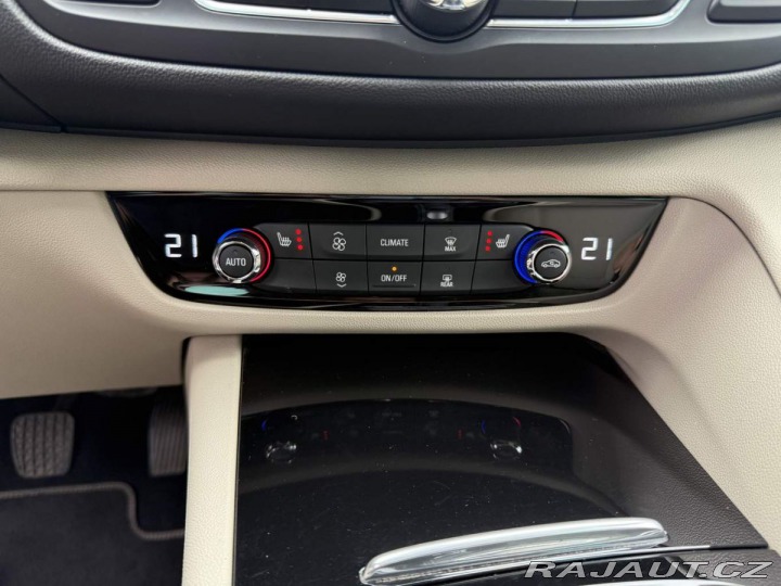 Opel Insignia ST Innovation 2.0 AWD MT 2018