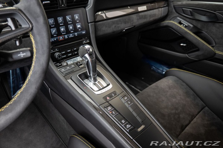 Porsche 911 GT2 RS Weissach Lift/BOSE 1800