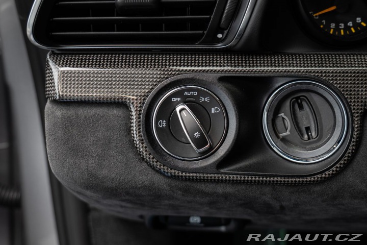 Porsche 911 GT2 RS Weissach Lift/BOSE 1800