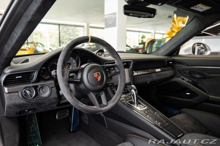 Porsche 911 GT2 RS Weissach Lift/BOSE 1800