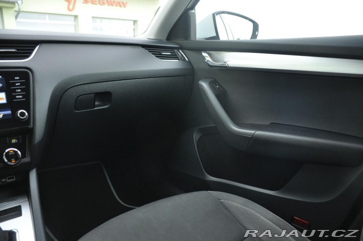 Škoda Octavia 2.0TDi DSG NAVI CARPLAY 2019