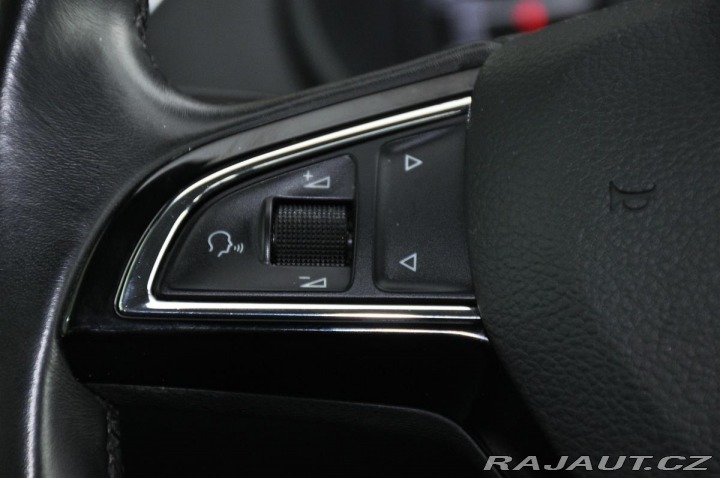 Škoda Octavia 2.0TDi DSG NAVI CARPLAY 2019