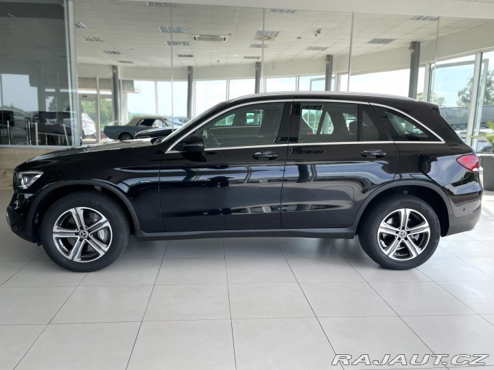 Mercedes-Benz GLC 300e 4Matic*Webasto*REZER 2021