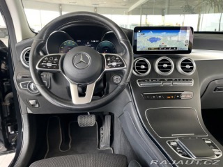 Mercedes-Benz GLC 300e 4Matic*Webasto*Tažné 2021