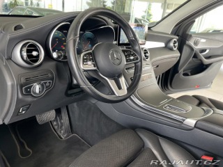 Mercedes-Benz GLC 300e 4Matic*Webasto*Tažné 2021