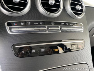Mercedes-Benz GLC 300e 4Matic*Webasto*Tažné 2021