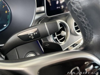 Mercedes-Benz GLC 300e 4Matic*Webasto*Tažné 2021