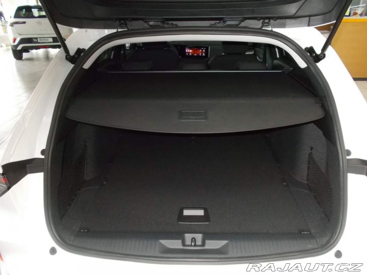 Opel Astra Edition ST 1.2 TURBO (81k 2024