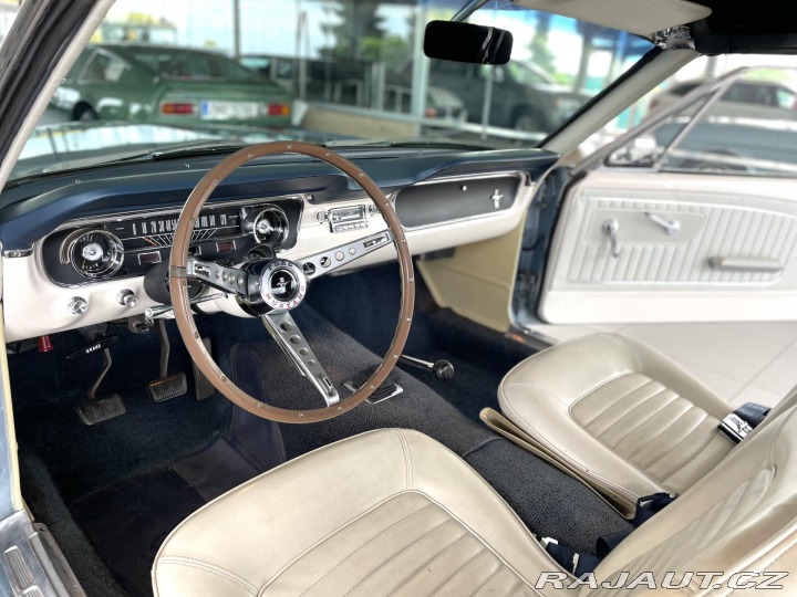 Ford Mustang Cabrio*manuál*Velmi zacho 1965