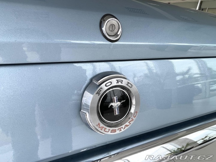 Ford Mustang Cabrio*manuál*Velmi zacho 1965