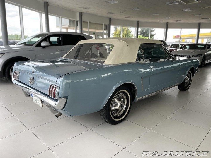 Ford Mustang Cabrio*manuál*Velmi zacho 1965