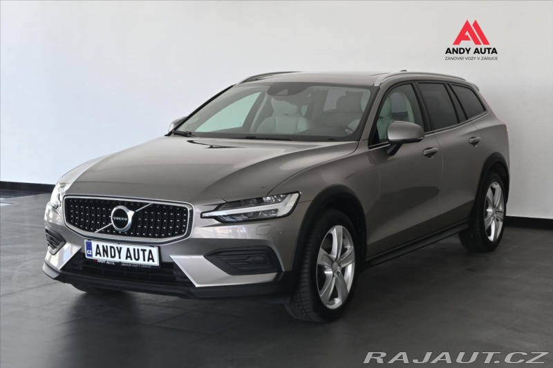 Volvo V60 2,0 D4 140 kW AWD CROSS C