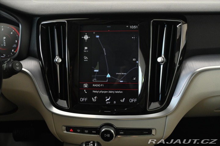 Volvo V60 2,0 D4 140 kW AWD CROSS C 2020