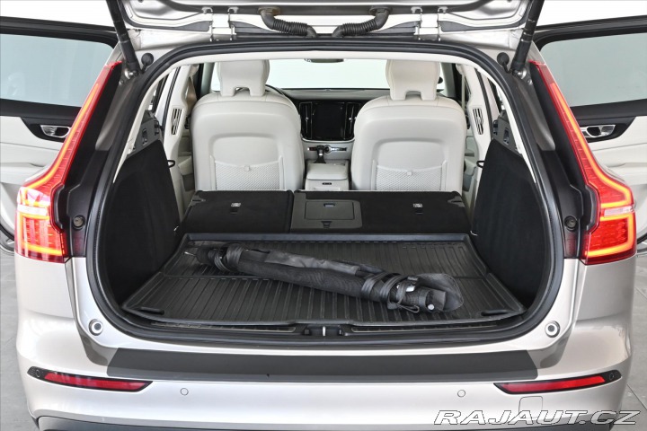 Volvo V60 2,0 D4 140 kW AWD CROSS C 2020