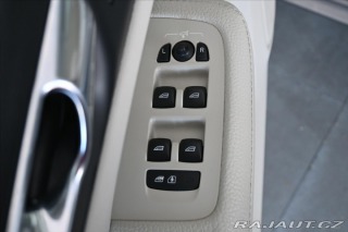 Volvo V60 2,0 D4 140 kW AWD CROSS C 2020