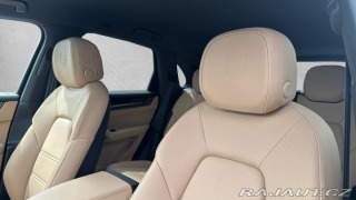 Porsche Cayenne E-Hybrid 2025