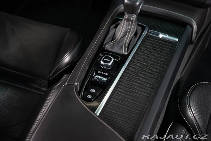 Volvo S90 D5 2.0L Drive-E R-Design 2016