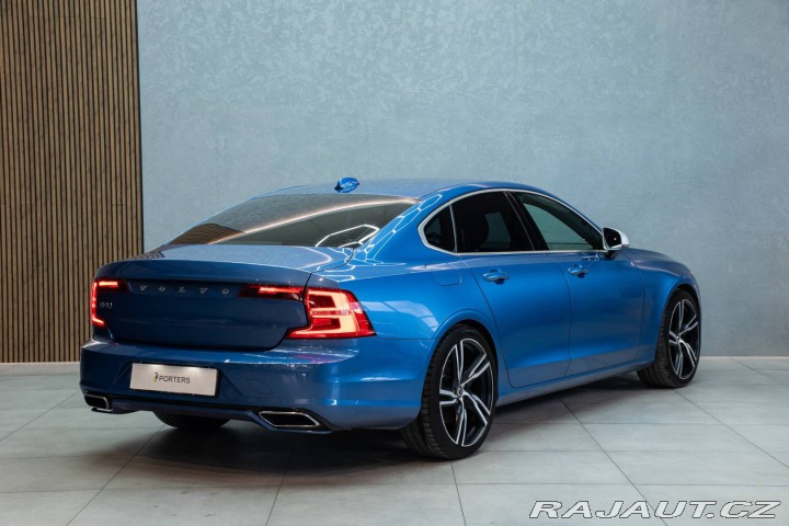 Volvo S90 D5 2.0L Drive-E R-Design 2016