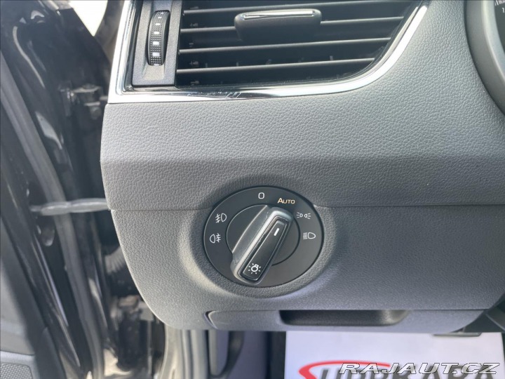 Škoda Octavia 2,0 TDI DSG RS LED*ACC*DC 2018