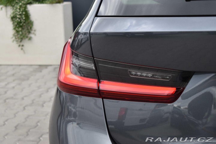 BMW 3 320d xDrive LUXURY*DPH*ČR 2022
