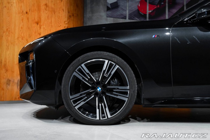 BMW 7 d xDrive M Sport, B&W 2023