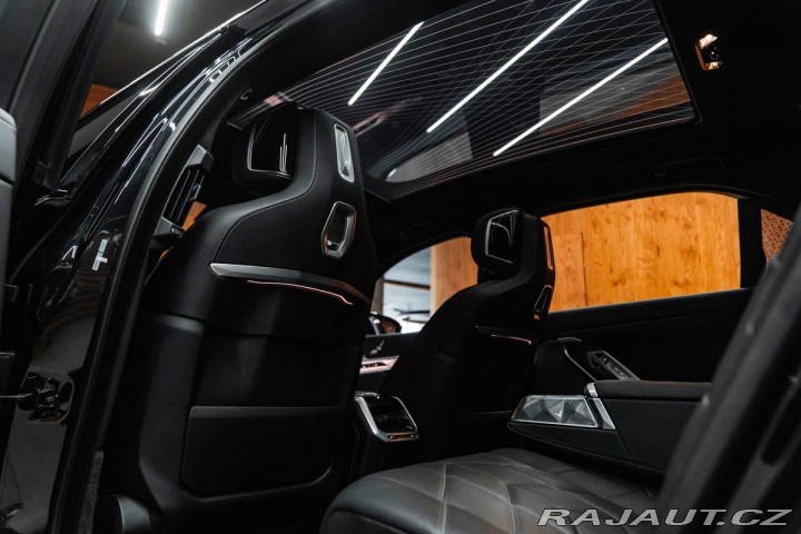 BMW 7 d xDrive M Sport, B&W 2023