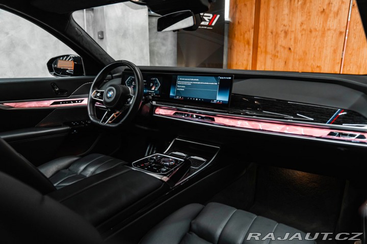 BMW 7 d xDrive M Sport, B&W 2023