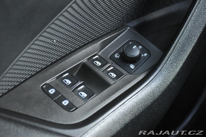 Škoda Octavia 2,0TDI STYLE DSG REZERVAC 2020