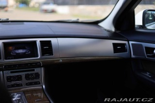 Jaguar XF  2014