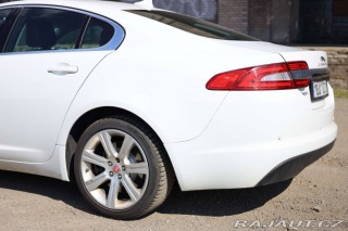 Jaguar XF  2014