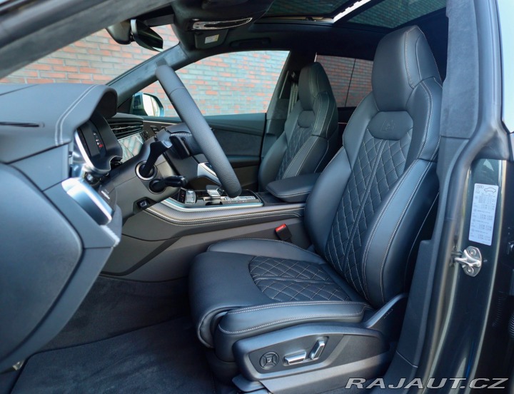 Audi Q8 60 TFSIe Quattro *Nové!* 2025