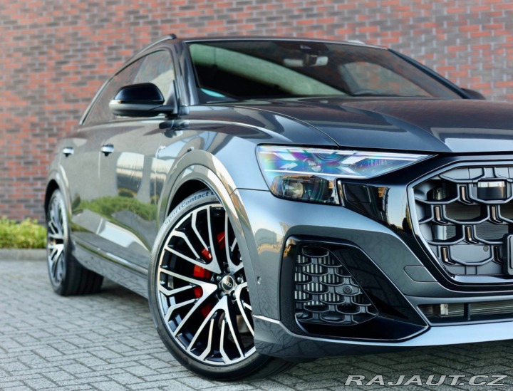 Audi Q8 60 TFSIe Quattro *Nové!* 2025
