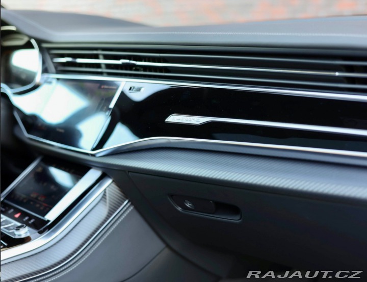 Audi Q8 60 TFSIe Quattro *Nové!* 2025