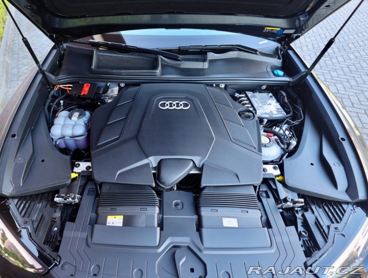 Audi Q8 60 TFSIe Quattro *Nové!* 2025