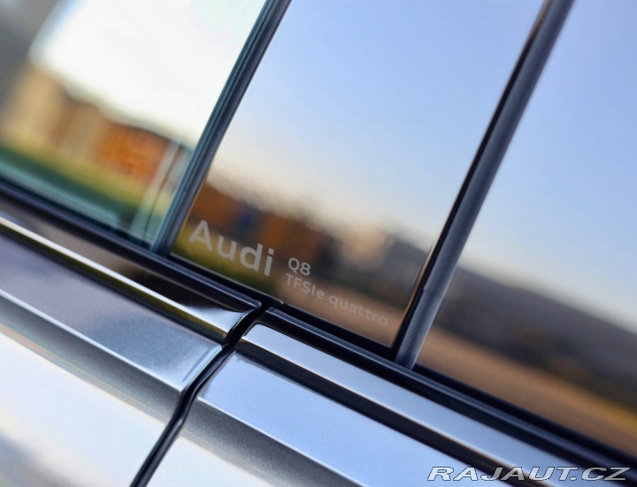 Audi Q8 60 TFSIe Quattro *Nové!* 2025