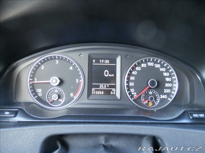 Volkswagen Multivan 2,0 TDi 103kW 7.míst 4Mot 2012
