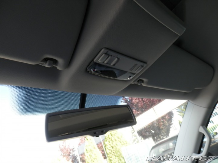 Volkswagen Multivan 2,0 TDi 103kW 7.míst 4Mot 2012